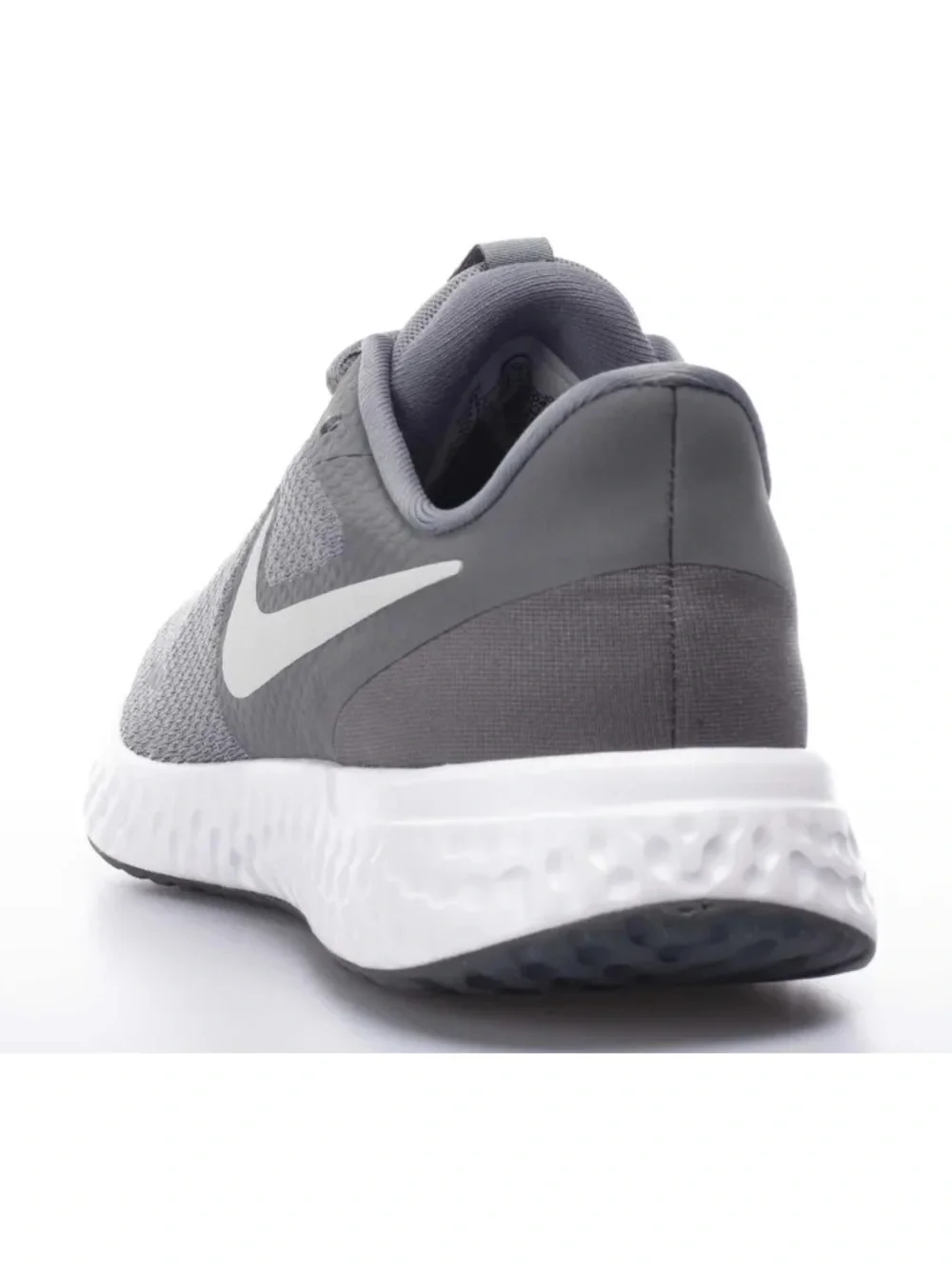 NIKE REVOLUTION 5 BQ5671-004 Grey 7,5 (6Y)